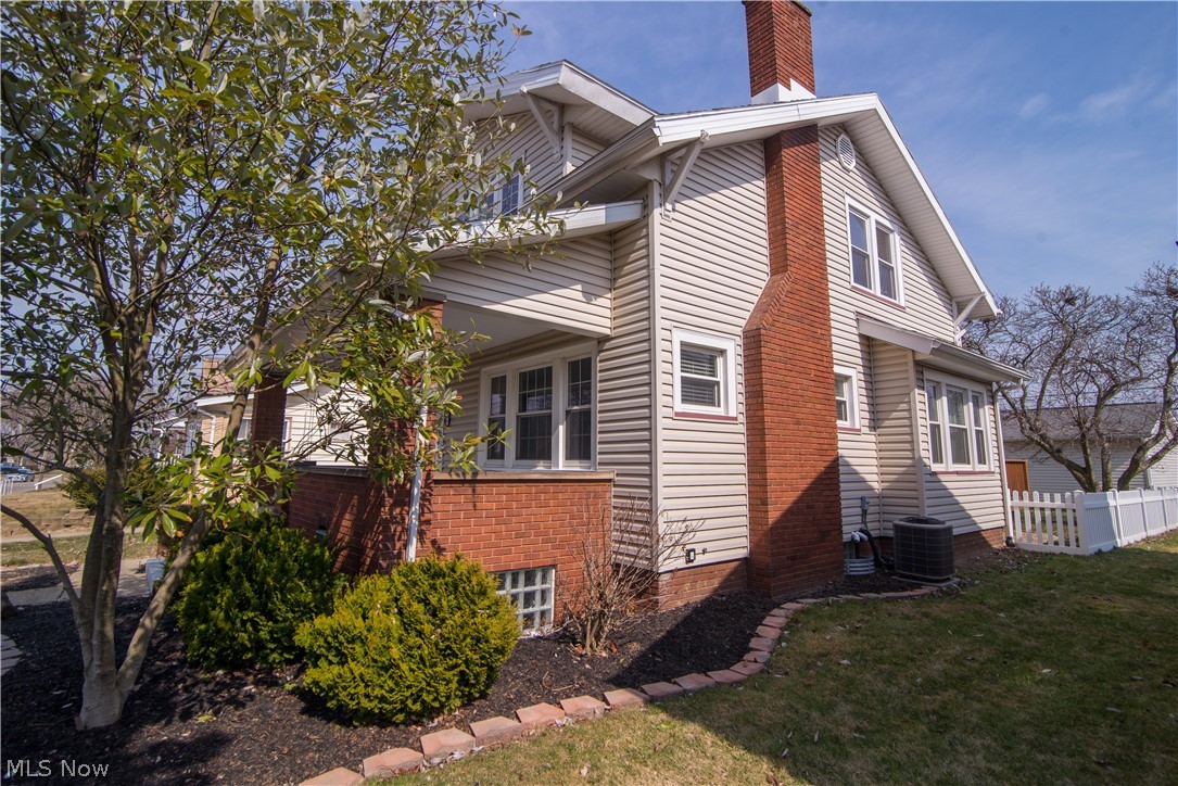 1108 Amherst Road Northeast Massillon, OH 44646 - Photo 4 of 21 Gallery Image 4