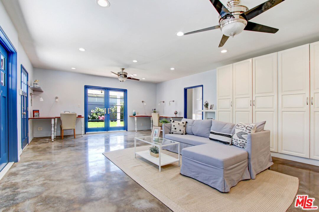 4247 Le Bourget Avenue Culver City, CA 90232 - Photo 14 of 14