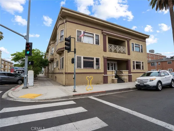$1,500 | 354 Chestnut Avenue, Unit 9, Long Beach, CA 90802