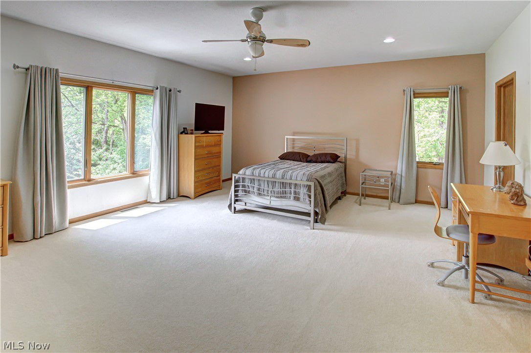77 Carr Road Hinckley, OH 44233 - Photo 17 of 35