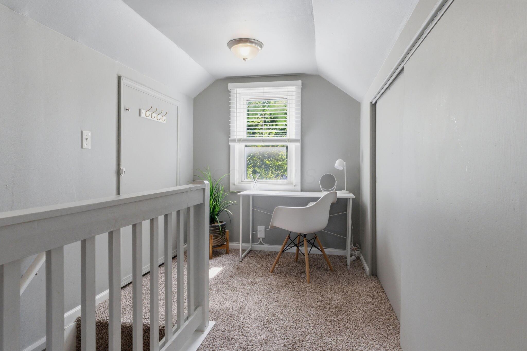 767 South Chesterfield Road Columbus, OH 43209 - Photo 27 of 65