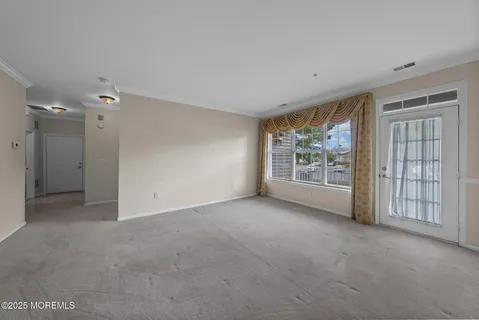 $462,500 | 316 St Andrews Place, Manalapan, NJ 07726