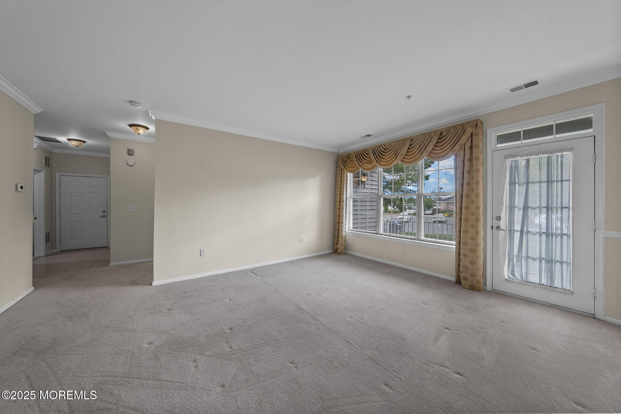 316 St Andrews Place Manalapan, NJ 07726 - Photo 8 of 42 20-web-or-mls-DSC09856