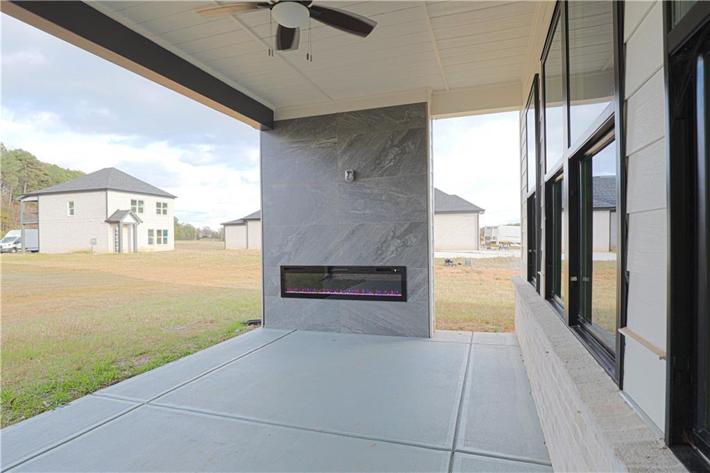 1341 Wheeler Creek Road Maysville, GA 30558 - Photo 25 of 65 a view of an entryway with a livingroom