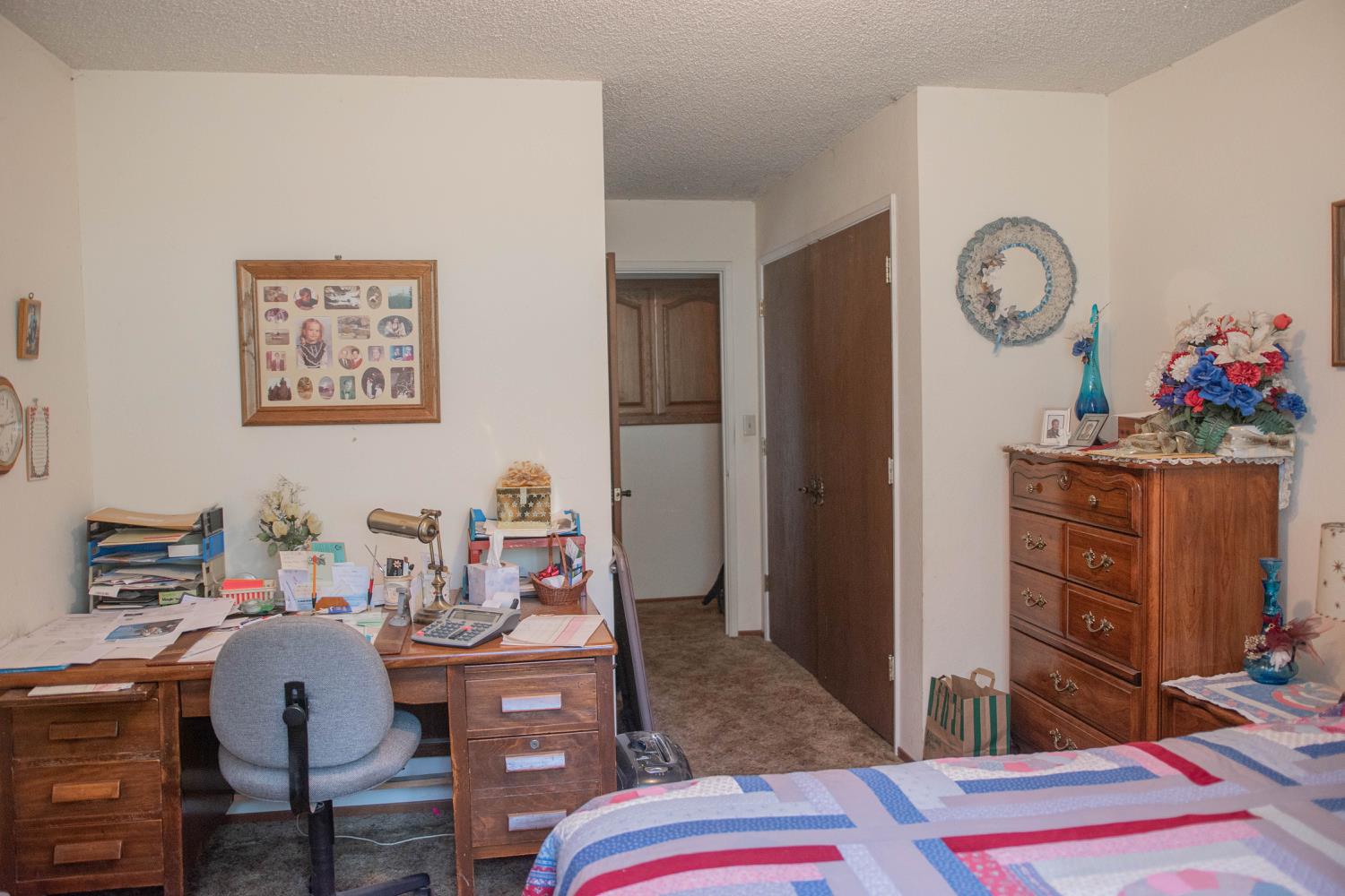 7380 Wentworth Springs Road Georgetown, CA 95634 - Photo 22 of 48 a living room with furniture and wooden floor