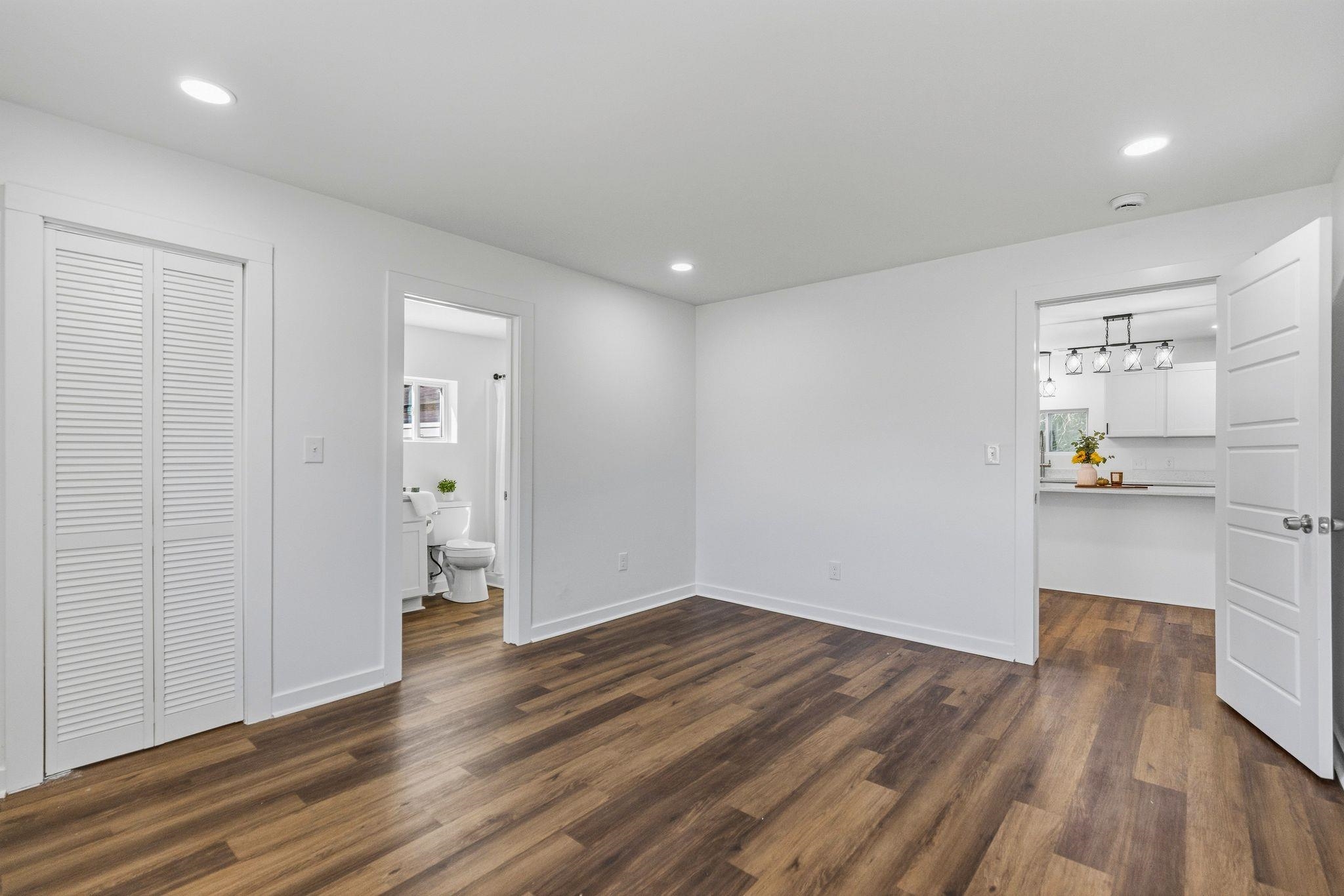 230 Temple Street Arcadia, SC 29320 - Photo 26 of 47 Primary en-suite