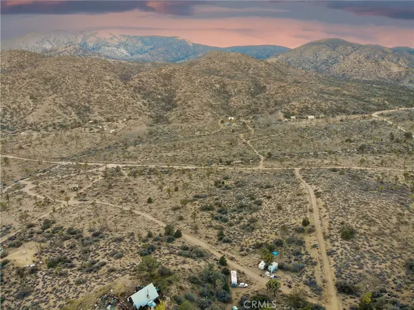 $450,000 | 1352 Orion Trail, Pioneertown, CA 92268