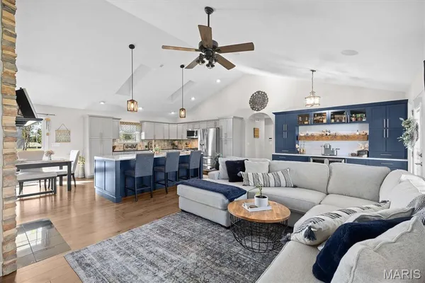 $795,000 | 5297 Millennium Court, Edwardsville, IL 62025