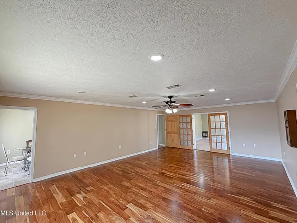 $340,000 | 1302 Highway 16, Carthage, MS 39051