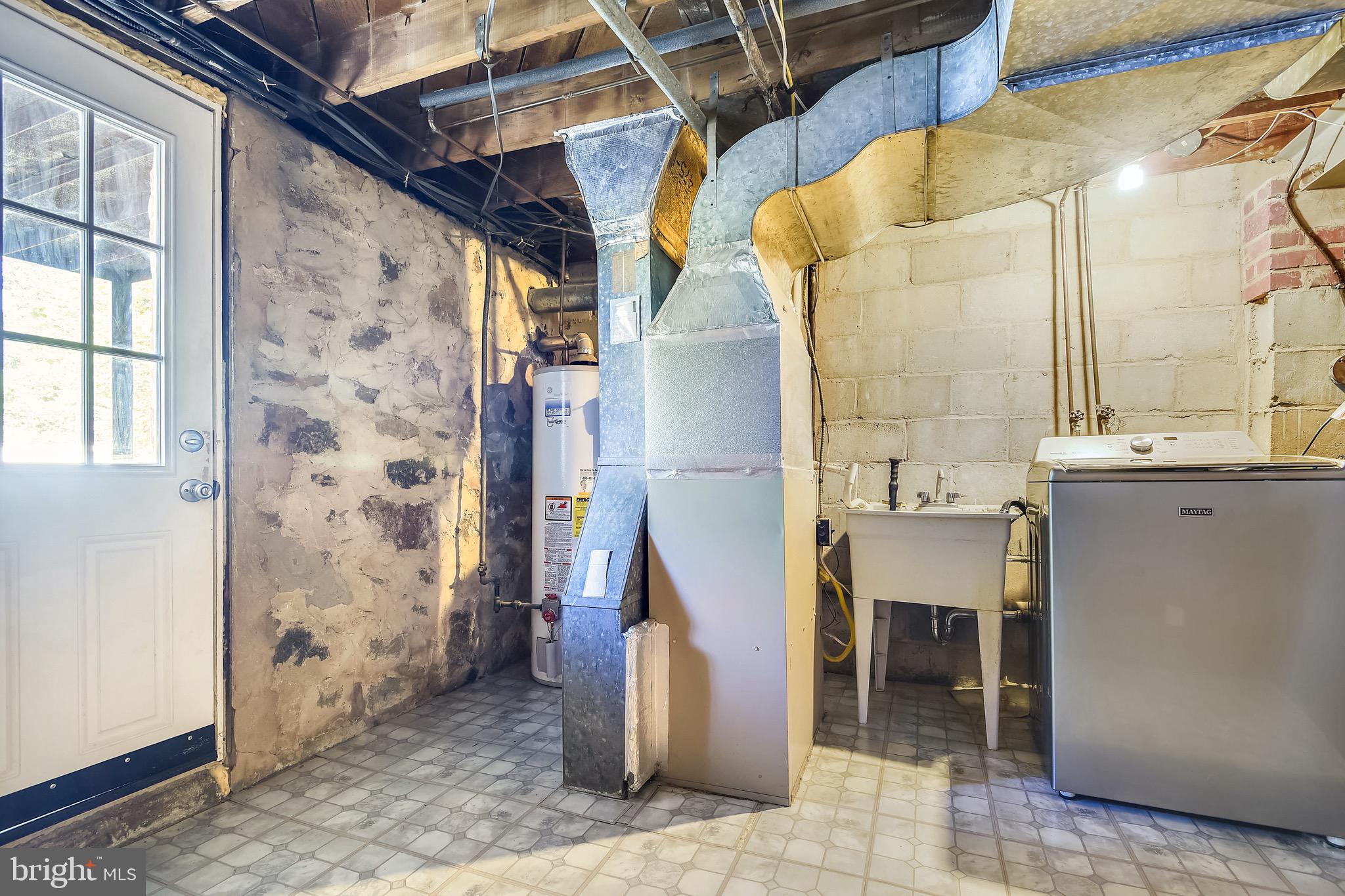 31 Briarwood Road Baltimore, MD 21228 - Photo 27 of 33 Utility area