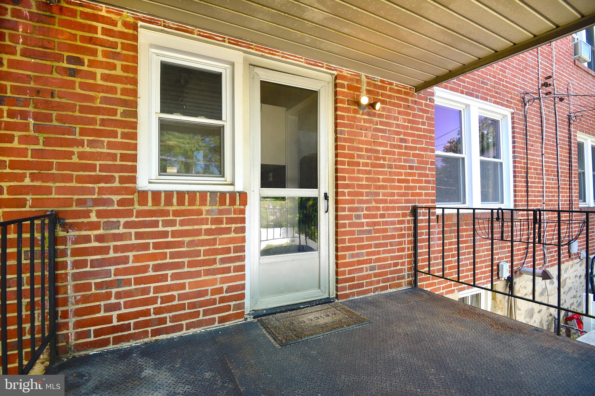 31 Briarwood Road Baltimore, MD 21228 - Photo 28 of 33 Rear deck