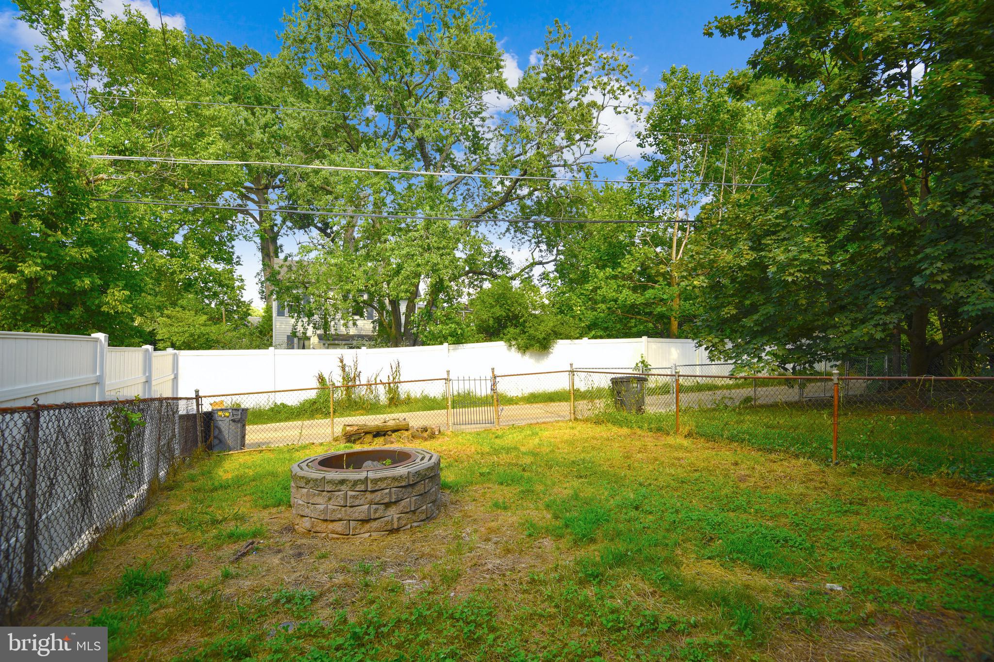 31 Briarwood Road Baltimore, MD 21228 - Photo 30 of 33 Backyard