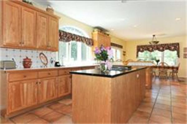 701 Concord Road Marlborough, MA 01752 - Photo 5 of 15 Gallery Image 5