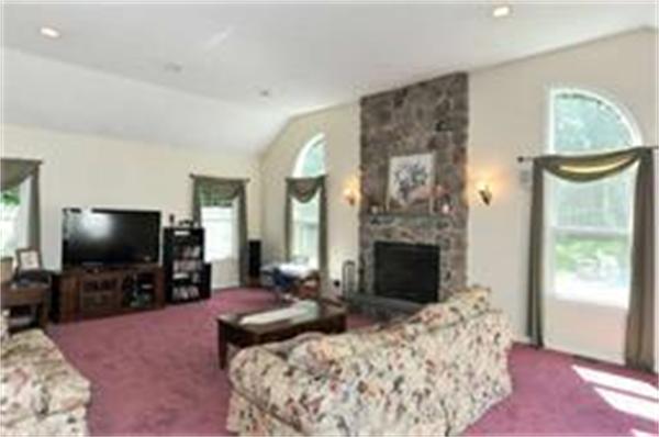 701 Concord Road Marlborough, MA 01752 - Photo 8 of 15 Gallery Image 8