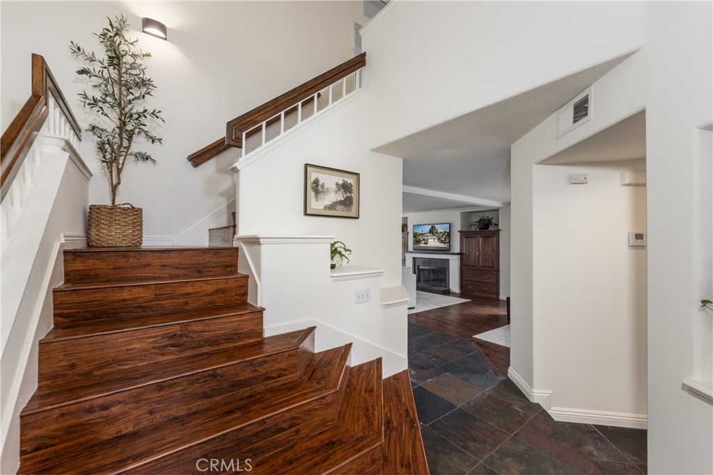 1951 Annapolis Circle Corona, CA 92881 - Photo 21 of 42 a view of entryway and hall