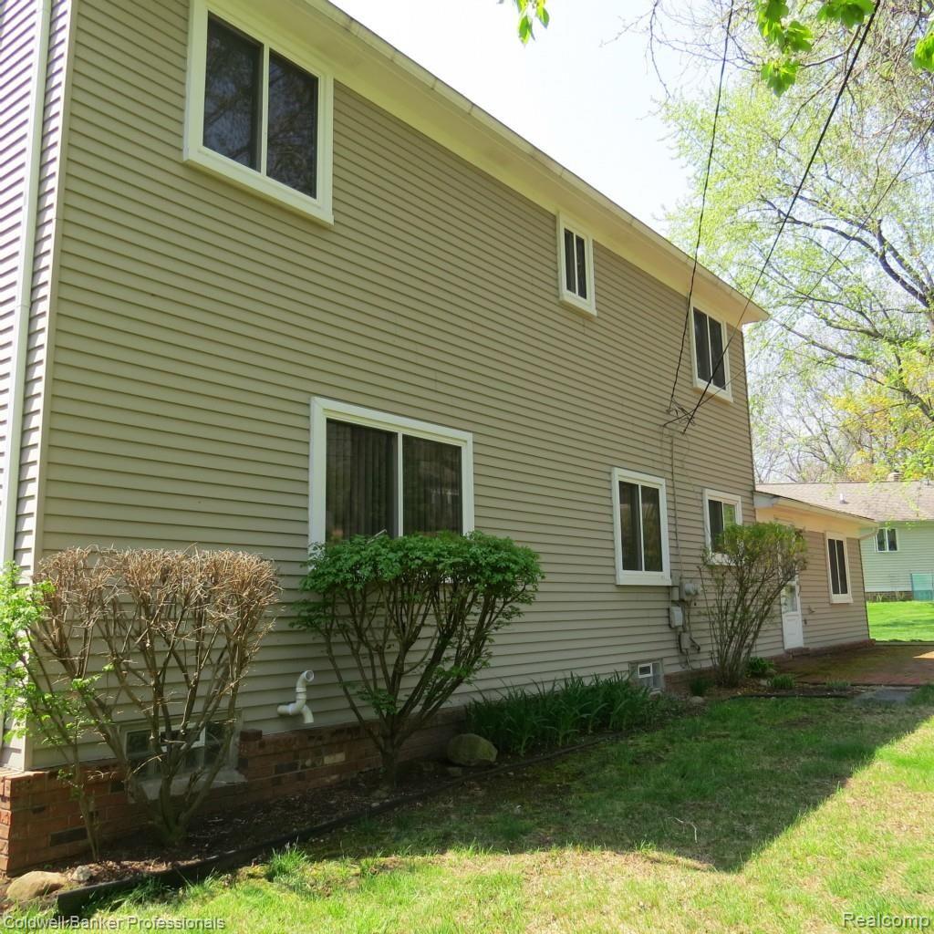 672 Rutgers Road Rochester, MI 48309 - Photo 6 of 44 IMG_1261.jpg