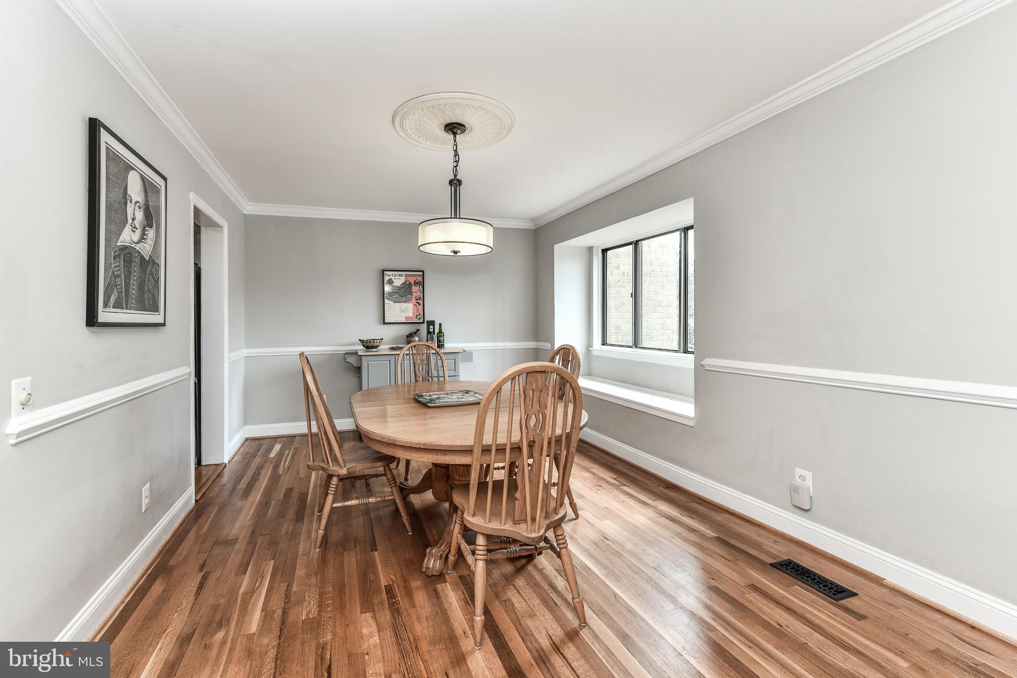 1563 Scandia Circle Reston, VA 20190 - Photo 16 of 41 Formal Dining Room