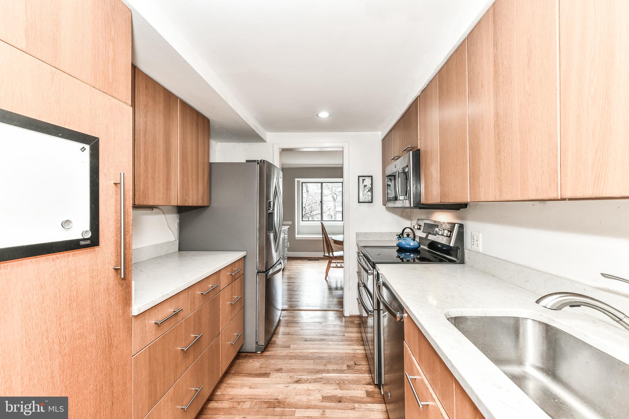 1563 Scandia Circle Reston, VA 20190 - Photo 28 of 41 Updated Kitchen w/ New Counter Tops, Sink, SS Apps