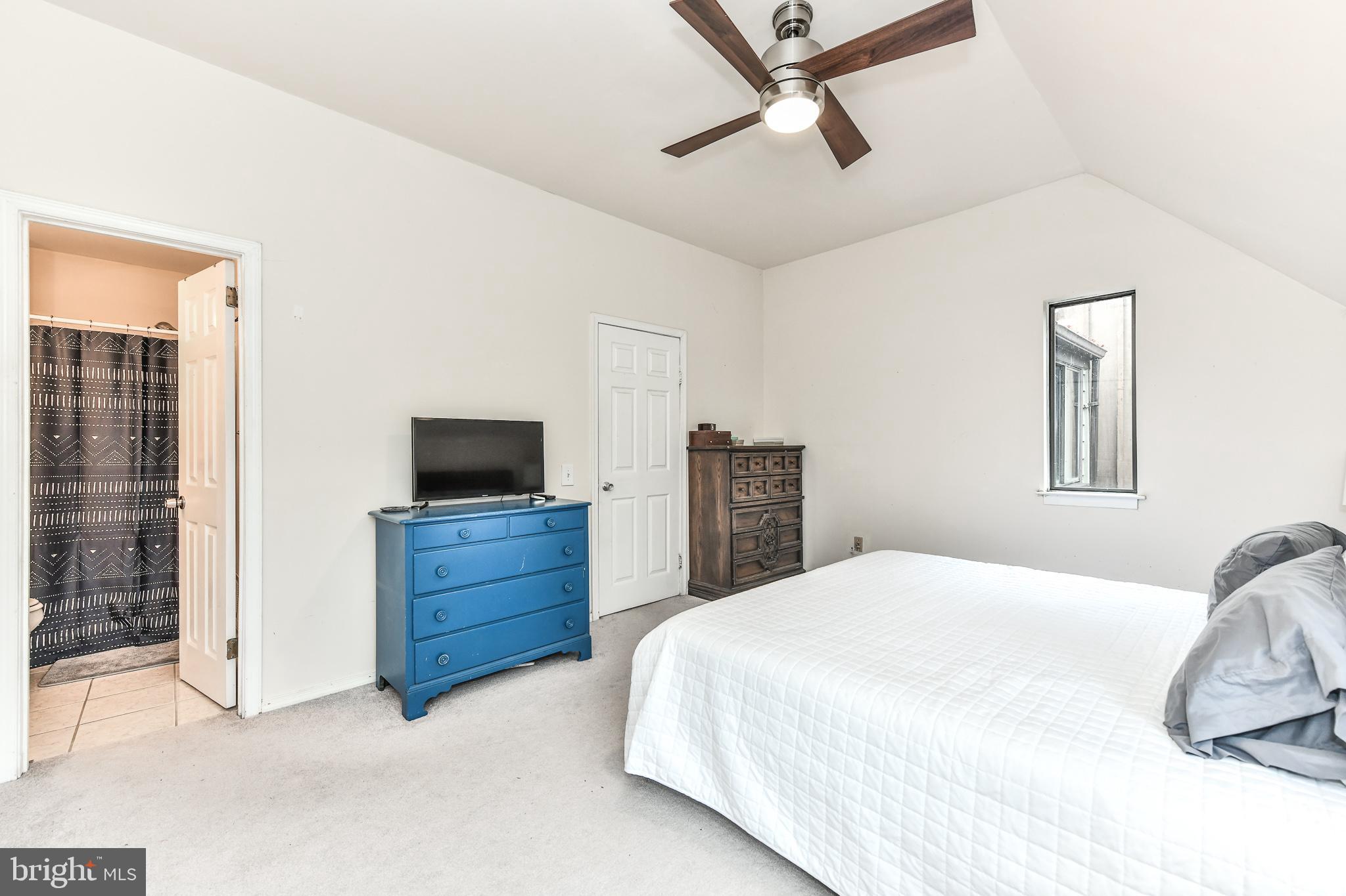 1563 Scandia Circle Reston, VA 20190 - Photo 34 of 41 Primary Bedroom