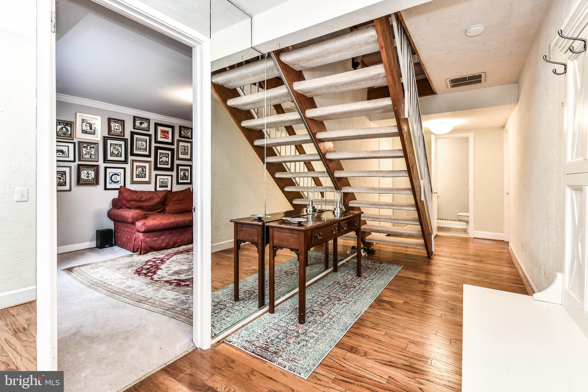 1563 Scandia Circle Reston, VA 20190 - Photo 6 of 41 Gallery Image 6