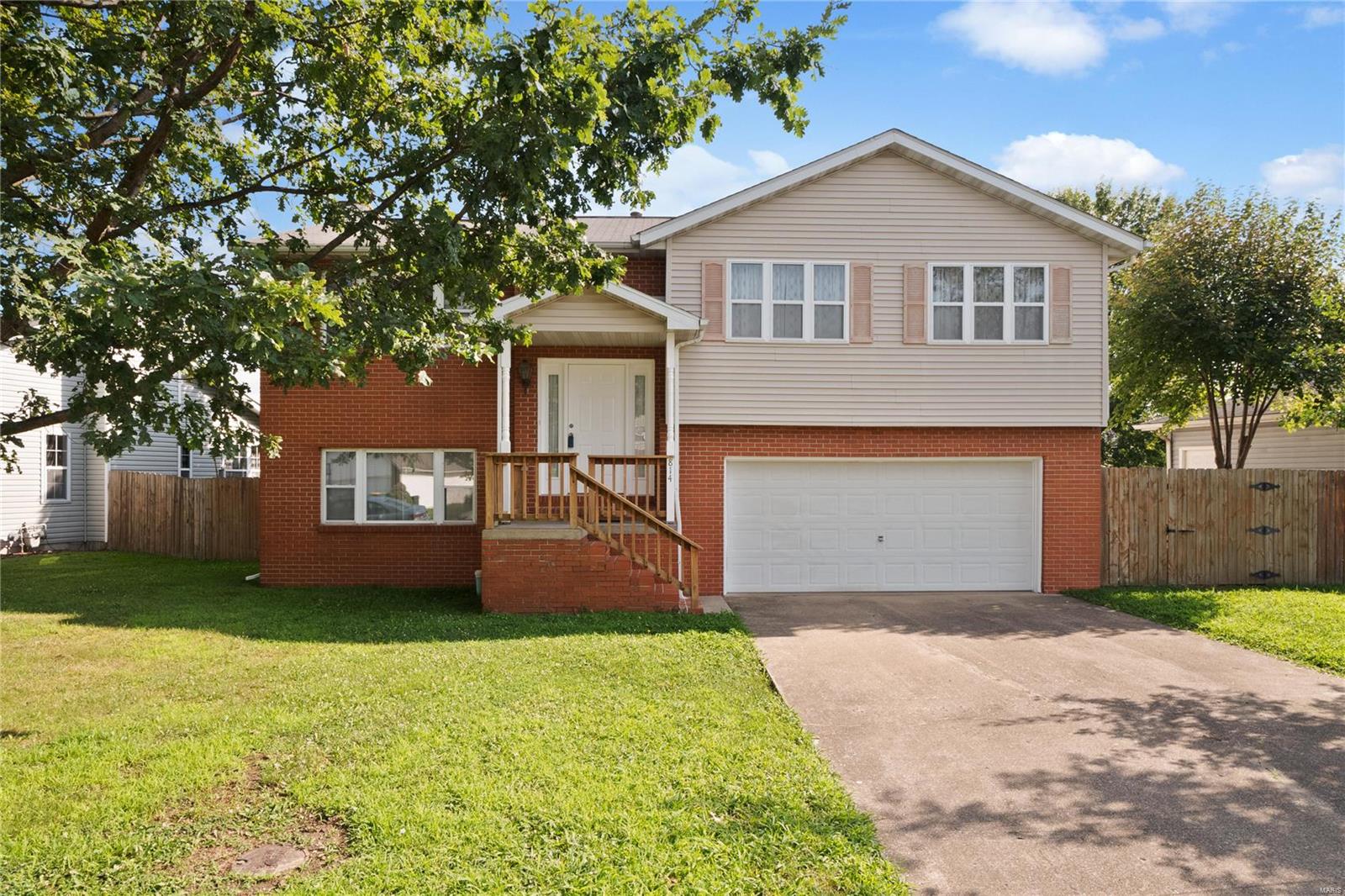 814 Misty Valley Road O'Fallon, IL 62269 - Photo 1 of 22 Gallery Image 1