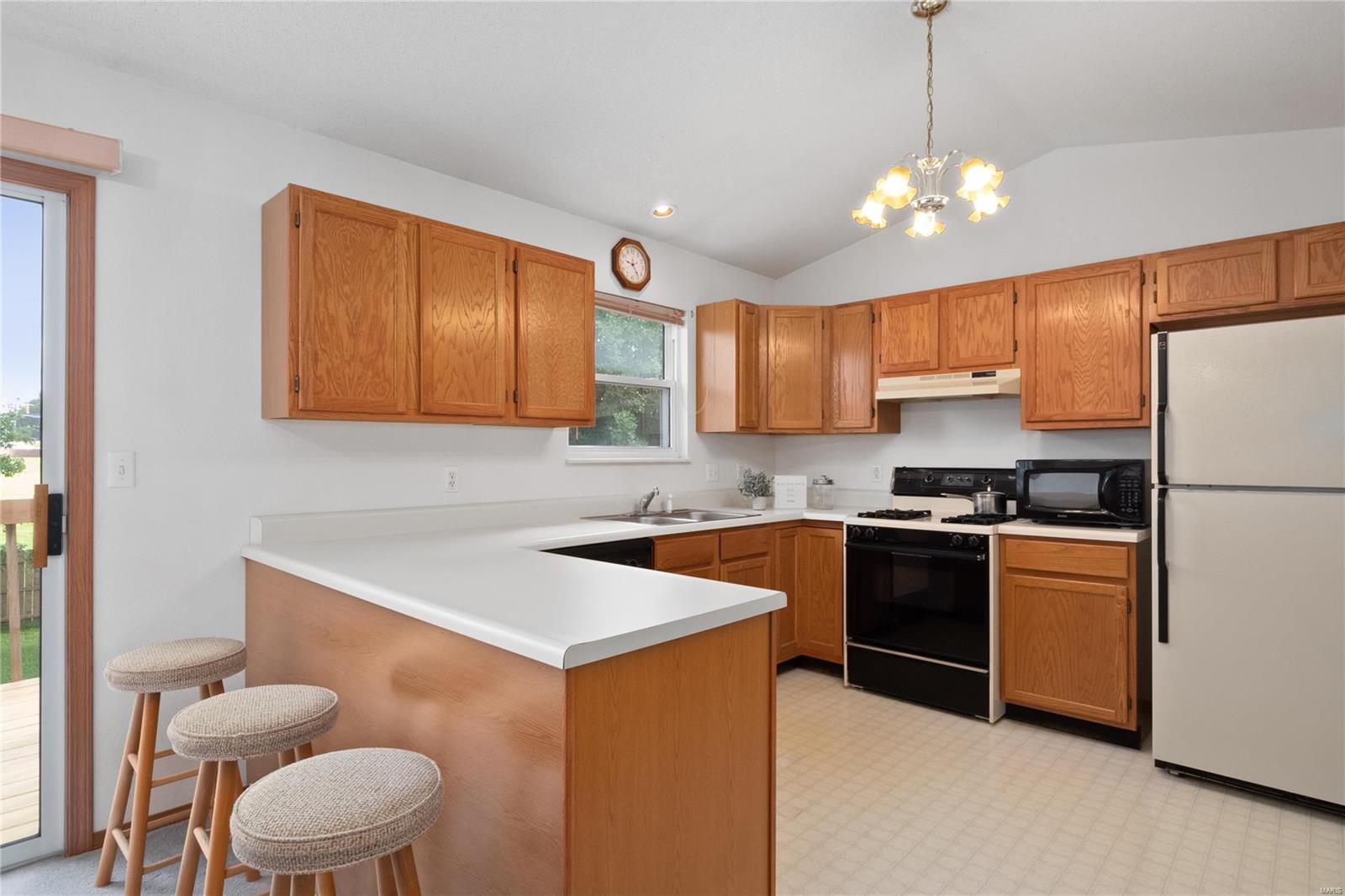 814 Misty Valley Road O'Fallon, IL 62269 - Photo 4 of 22 Gallery Image 4