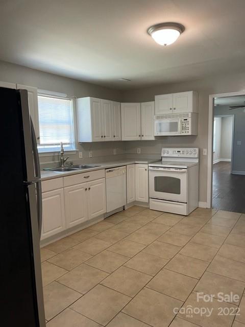 178 Quail Ridge Lane Fort Mill, SC 29708 - Photo 5 of 25 a kitchen with stainless steel appliances granite countertop a stove a sink and a refrigerator