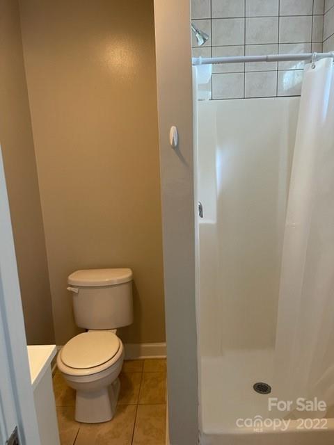 178 Quail Ridge Lane Fort Mill, SC 29708 - Photo 8 of 25 a white toilet sitting next to a shower