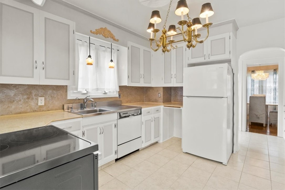 78 Durand Drive Irondequoit, NY 14622 - Photo 16 of 44