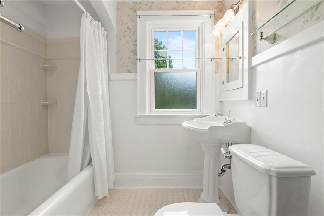 78 Durand Drive Irondequoit, NY 14622 - Photo 28 of 44