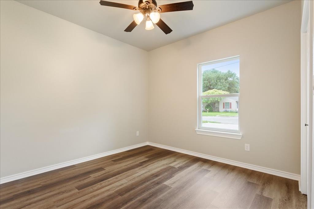 3525 North 24th Street Waco, TX 76708 - Photo 17 of 27