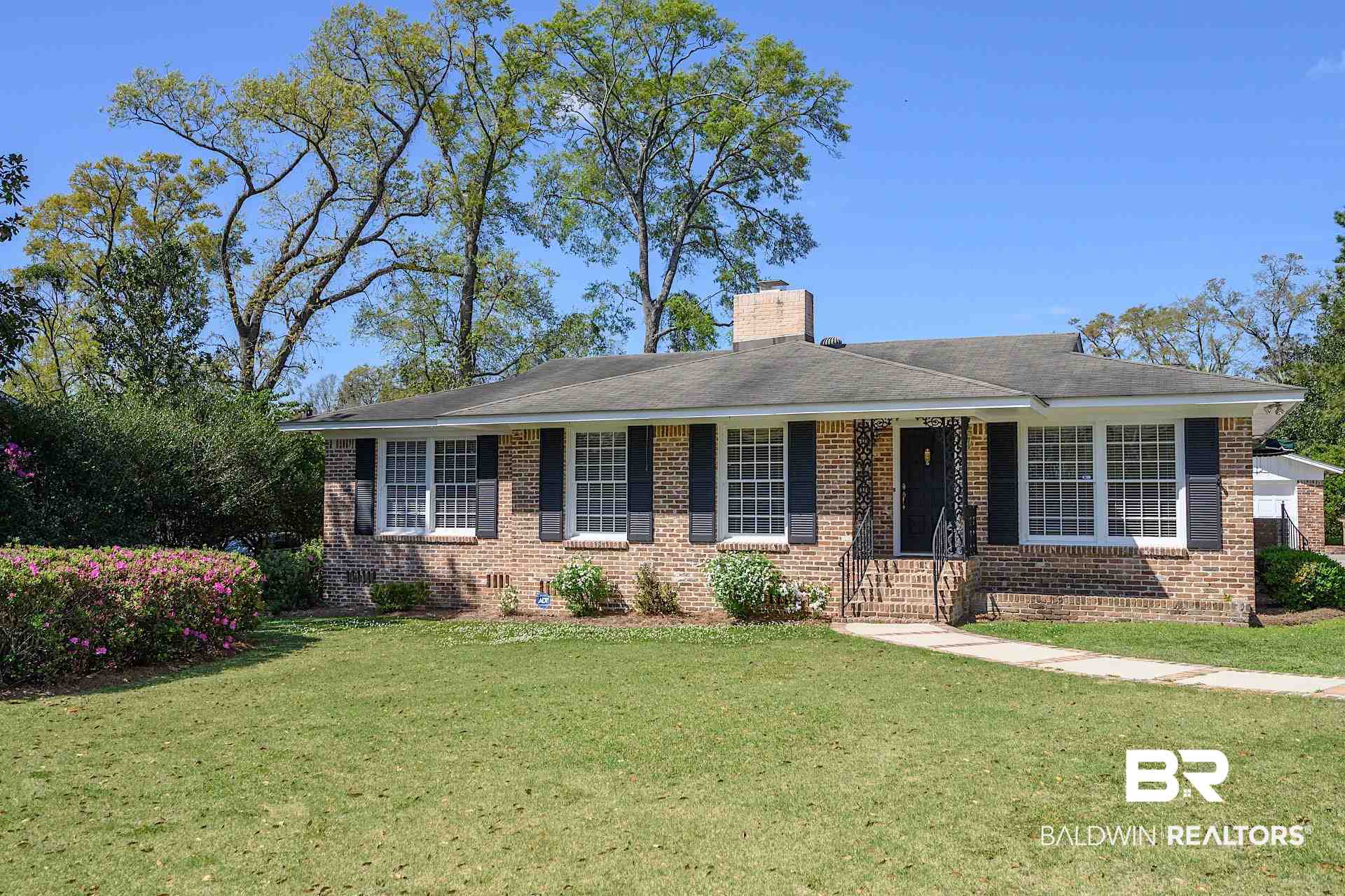 155 Oakway Drive Mobile, AL 36608 - Photo 6 of 31 Azaleas in Bloom
