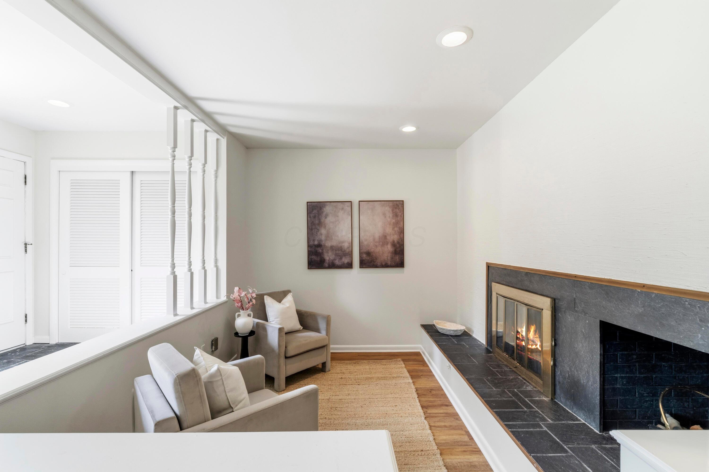 3600 Reed Road, Unit 4 Upper Arlington, OH 43220 - Photo 8 of 42 Flex Space | Family Room
