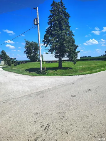 $169,000 | 19635 East 800th Street, Sciota, IL 61475