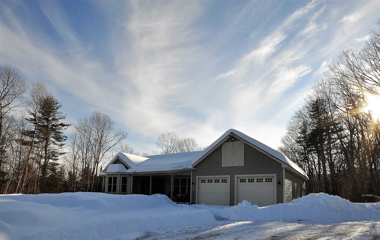 854 Quincy Road Rumney, NH 03266 - Photo 1 of 38