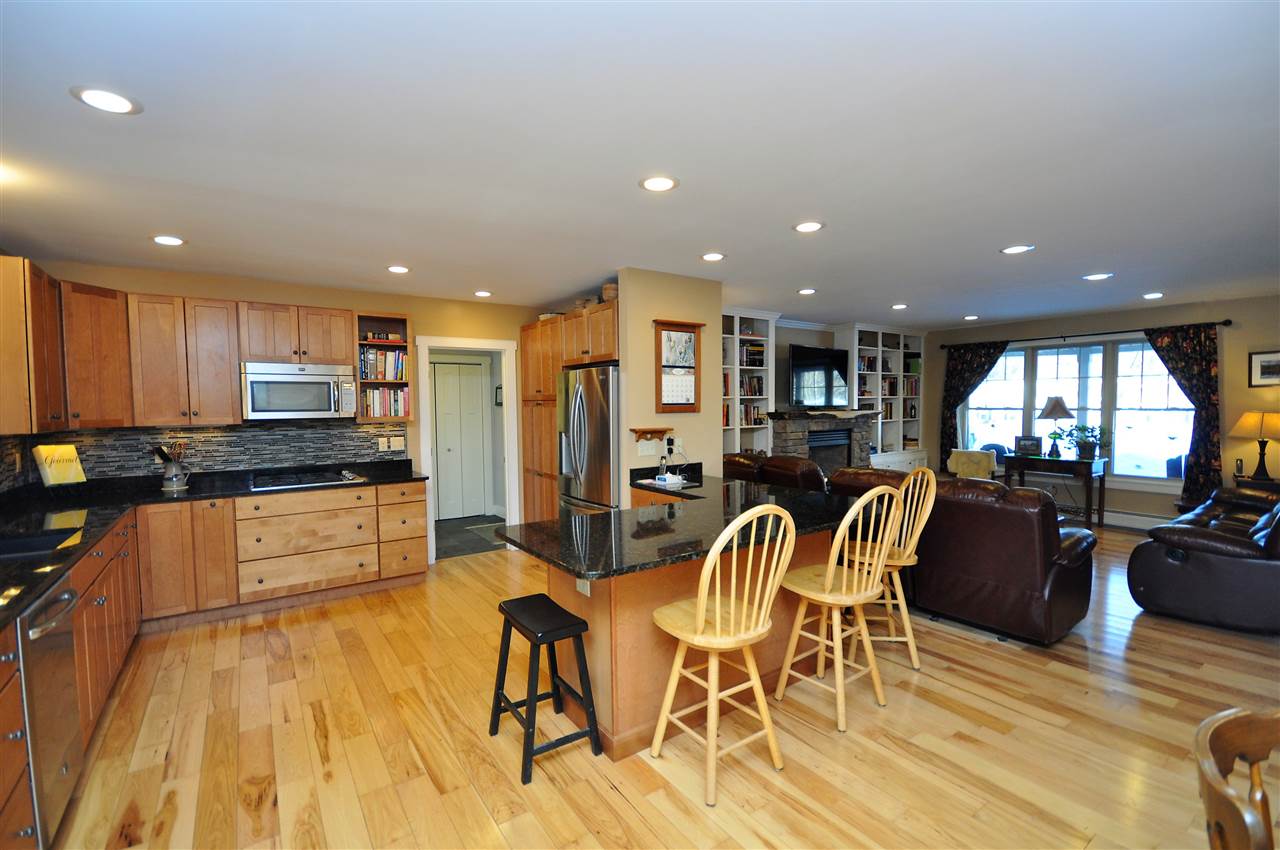 854 Quincy Road Rumney, NH 03266 - Photo 7 of 38