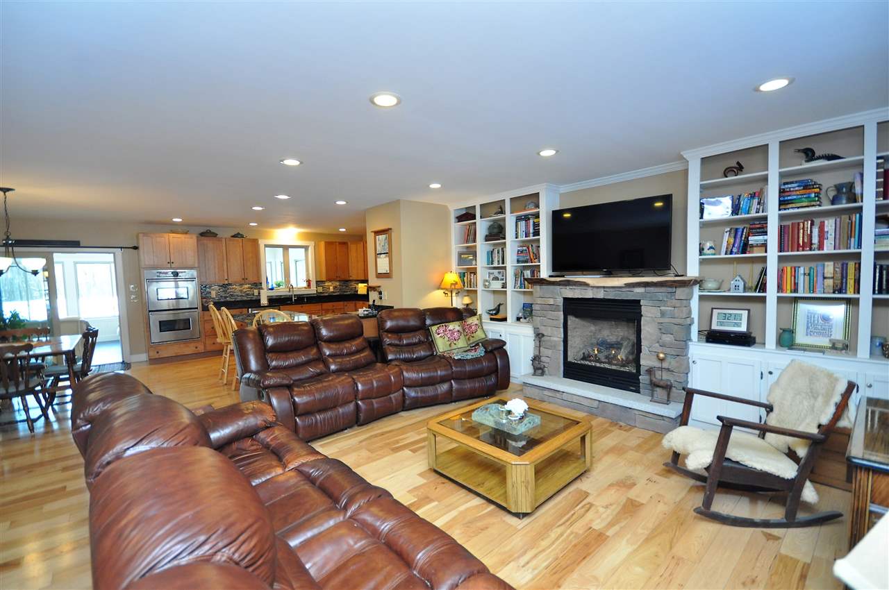 854 Quincy Road Rumney, NH 03266 - Photo 9 of 38