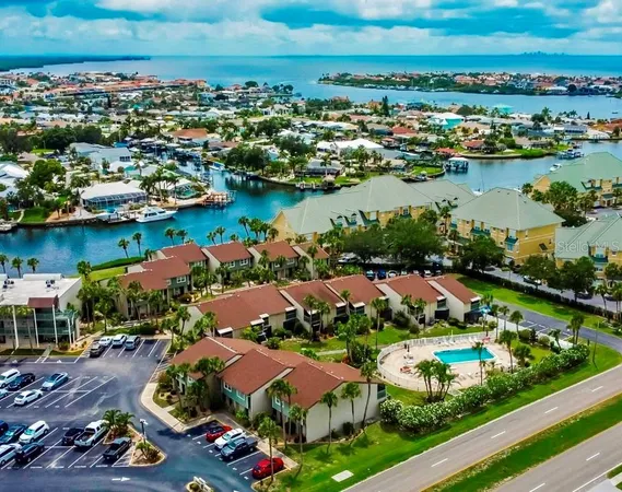 $280,000 | 1028 Apollo Beach Boulevard, Unit 11, Apollo Beach, FL 33572