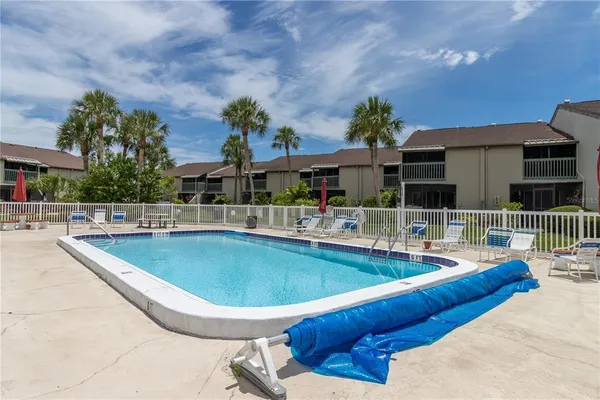 $280,000 | 1028 Apollo Beach Boulevard, Unit 11, Apollo Beach, FL 33572