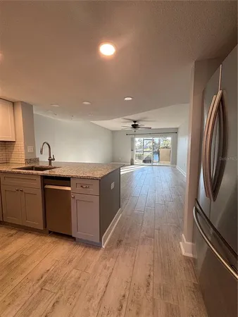 $280,000 | 1028 Apollo Beach Boulevard, Unit 11, Apollo Beach, FL 33572