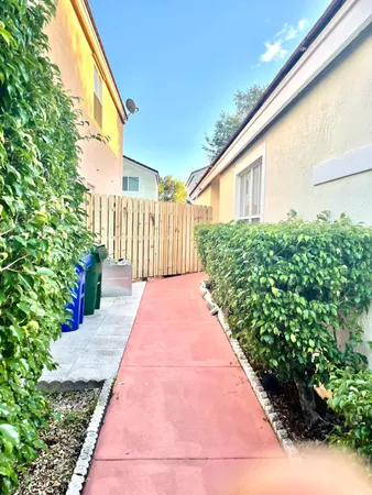 $2,700 | Undisclosed Address, Margate, FL 33063