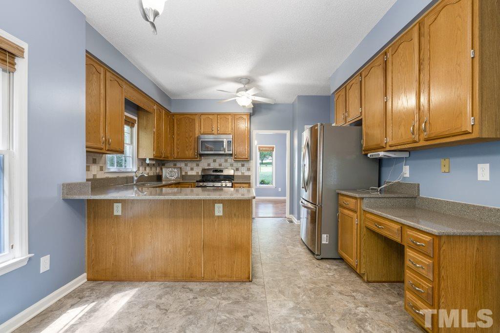 1225 Hillingdon Way Raleigh, NC 27614 - Photo 9 of 28
