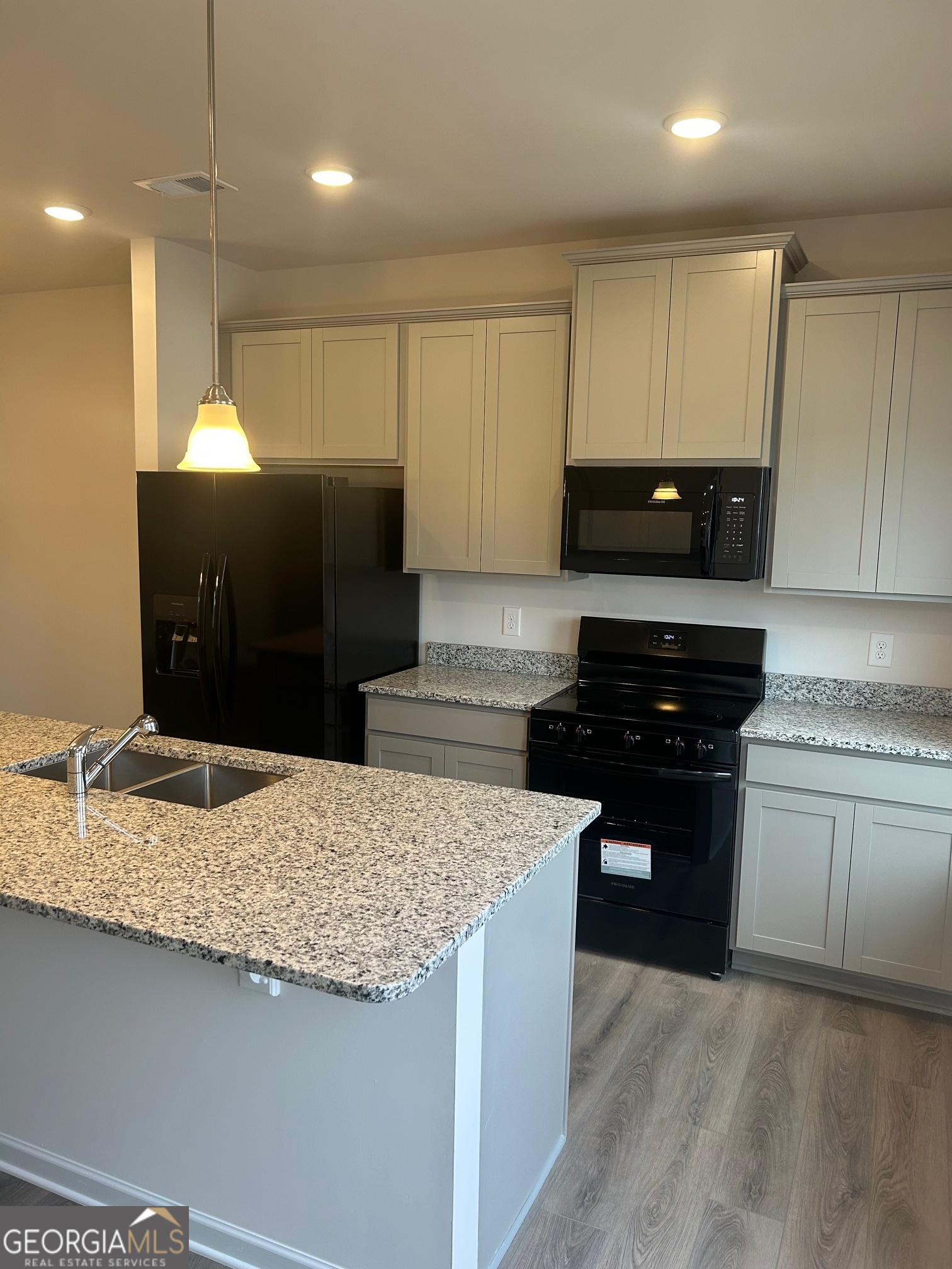 67 Professional Place Calhoun, GA 30701 - Photo 2 of 12