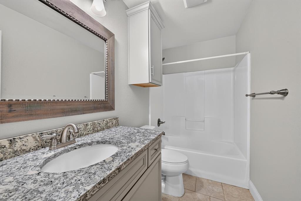 3016 Loy Lake Road Denison, TX 75020 - Photo 15 of 25 Bathroom