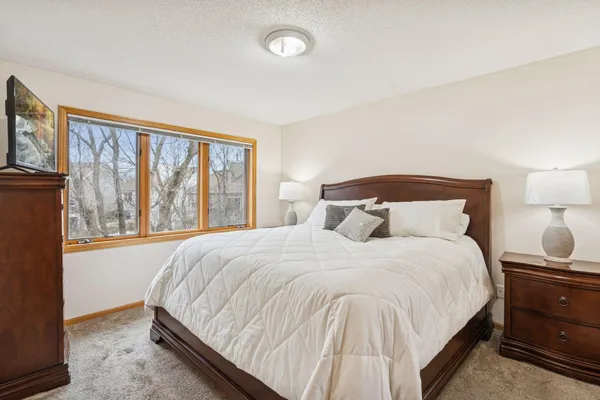 $524,900 | 9487 Winslow Chase North, Maple Grove, MN 55311