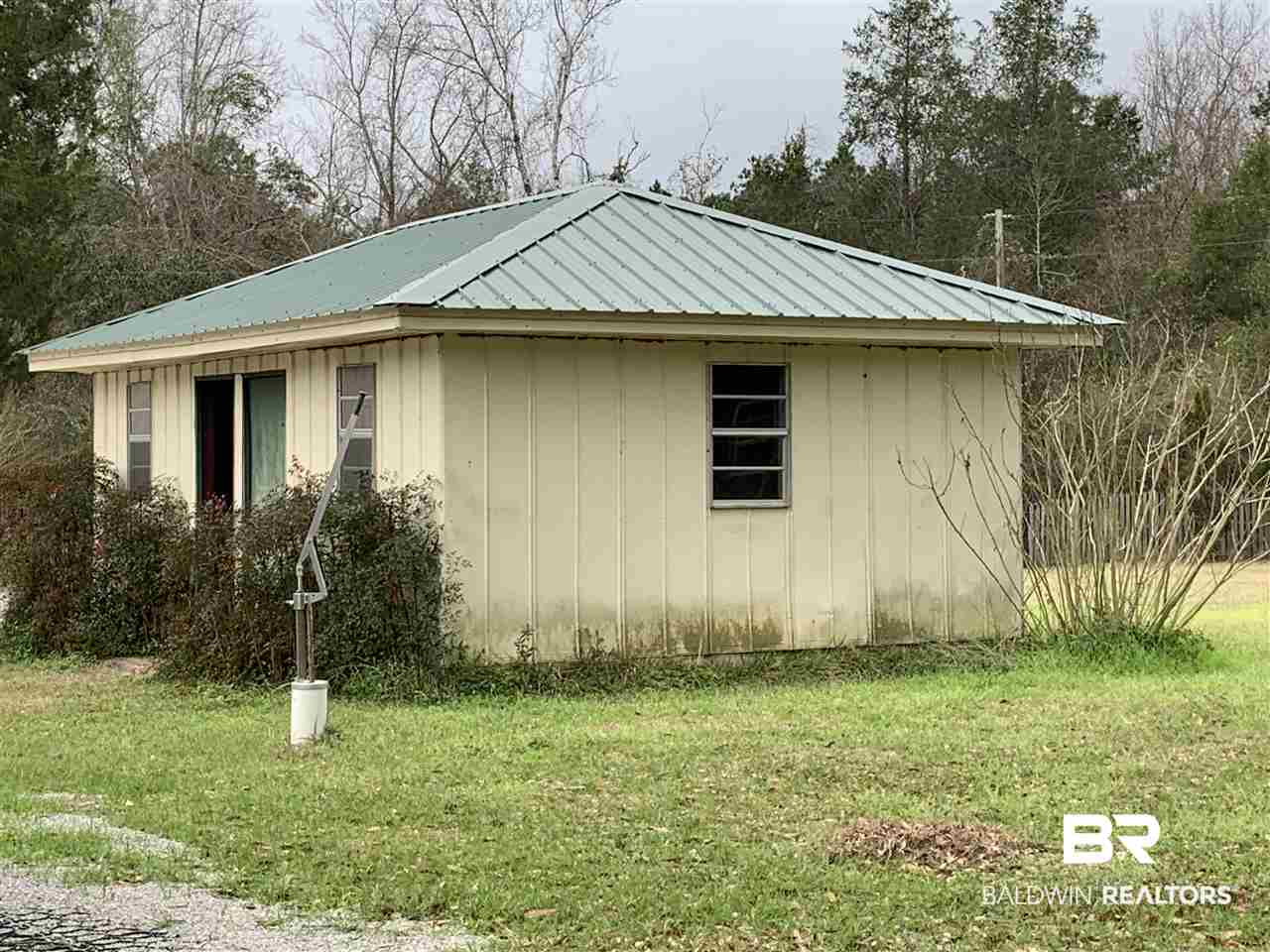 13200 Mac Cartee Lane Silverhill, AL 36576 - Photo 26 of 33 Storage building