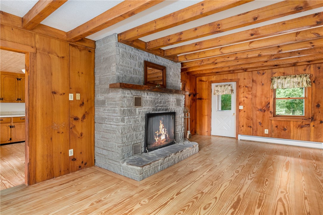 1104 Sisson Road Coventry, RI 02827 - Photo 11 of 50 Living room