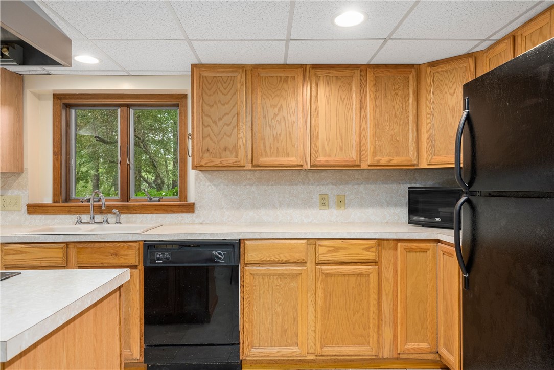1104 Sisson Road Coventry, RI 02827 - Photo 28 of 50