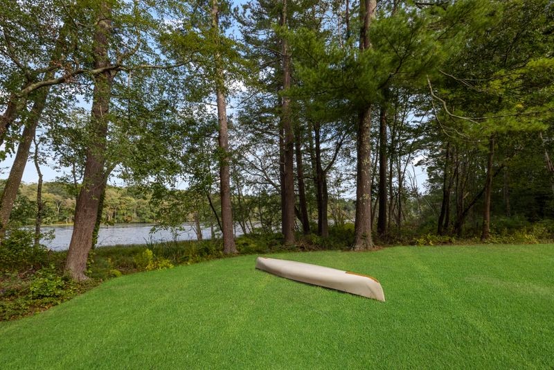 1104 Sisson Road Coventry, RI 02827 - Photo 7 of 50