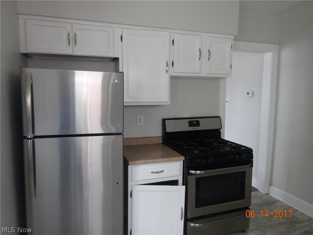 3431 Hartwood Road Cleveland Heights, OH 44112 - Photo 9 of 19